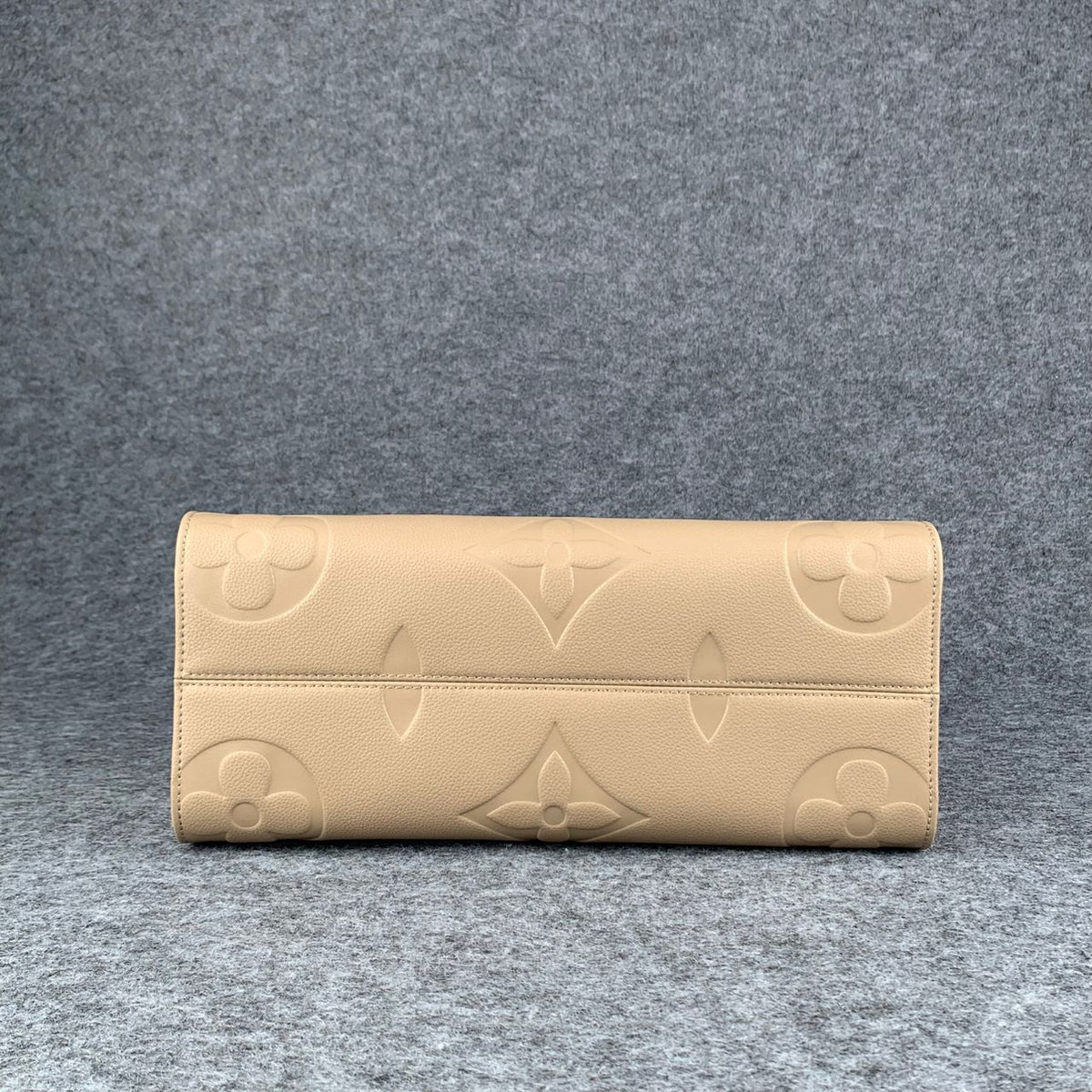 LV Onthego MM Beige Monogram Empreinte Tote Bag